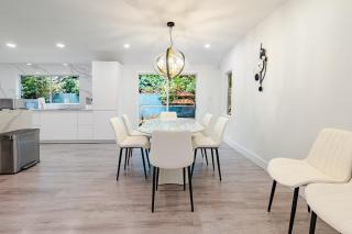 Serene 5-Bedroom Nature Retreat - 7