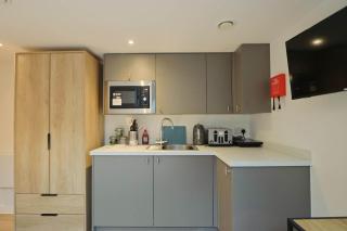 Studio Flat Close to Queen Square - Flat 5B - 3
