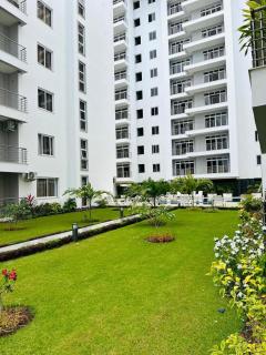 AQUA GARDENS SEAVIEW LUXURIOUS HOMESTAY NYALI Msa - 0