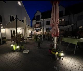 Hotel Goldene Rose - 2