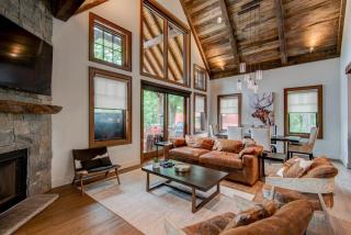 Storybook Cottage at Eagles Nest - 2