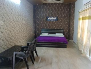 Hotel Tirupati Lawn - 2