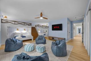 5 BR Villa with Pool Court and Mini Golf Near Beach - 8