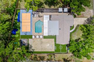 5-Bedroom Family Resort - Pool - Pickleball - Mini Golf - Volleyball - 1