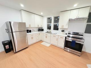 Your Portside Getaway - 9