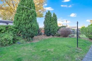 Free Parking - Central - Sleeps 6 - 3 Bedrooms - 1