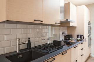 Modern Chatham home with garden retreat - 6