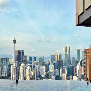 Lucentia Suites klcc by SkyPool - 6