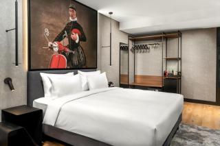 Radisson RED Hotel Izmir Point Bornova - 3