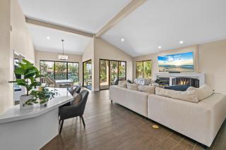 Top Rated Completely Remodeled w BBQ& Lake View - 3