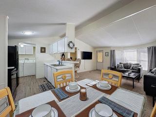 Forest Hideaway • Screened Porch • Grill - 6