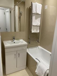 NELL GWYNN HOUSE - sleek, modern one bedroom apartment, Sloane Square - 6