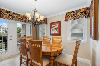 Heritage Crossing Jewel - 1