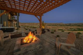 Cliffside Modern Villa - Lower Level - 2