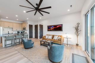 Cliffside Modern Villa - Lower Level - 1