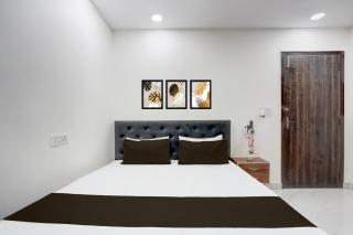 Hotel O RESTRO RELAX HOTEL & RESTAURANT - New Delhi - 1