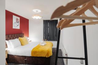 Spacious City Stay 2BR 2BA Parking Included - 2