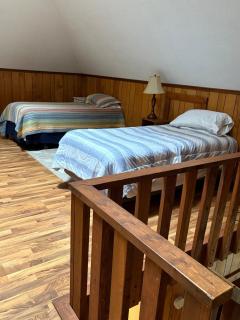 Secluded Cabin Rental with a Wraparound Deck near Franklin Creek State Park, Illinois - 3