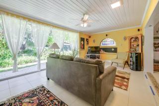 Explore Dtwn Sarasota and Beaches Home with Lush Yard - 5
