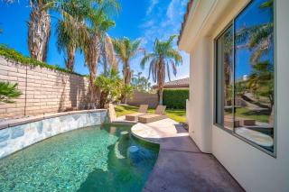 Elegant Oasis 3BR with Pool and Spa - 8