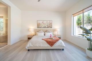 Elegant Oasis 3BR with Pool and Spa - 6