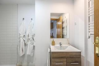 ARCO Gran Via Boutique Apartments - 2