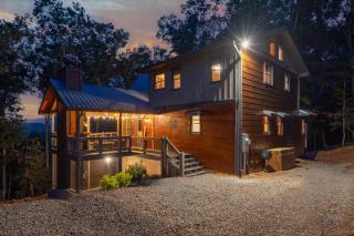 Morning Glory - Pet Friendly, Mountain View Cabin - 3