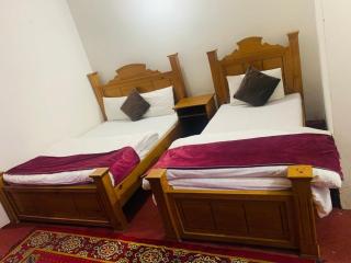 Green Land Hotel Mall road Kalam - 9