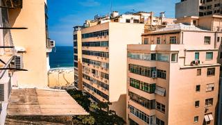 Perto da Praia! Prático,Arrumado e com WI-FI Rápido - 0