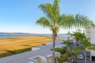 #Marbella Lane - Bayfront Bliss Sunset Views & Pool - 7