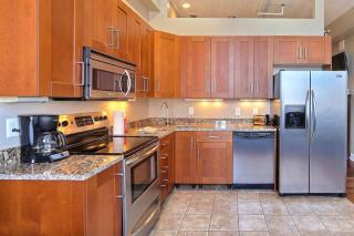 Broughton Hideaway - Savannah - 4