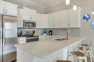 Gulf Shores Home with Shared Pool, 2 Blocks to Beach - 3