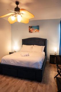 UltraLuxury Stays - 8