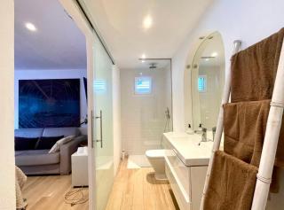 Ibiza Studio Retreat - Private Terrace & Pool Access - 9