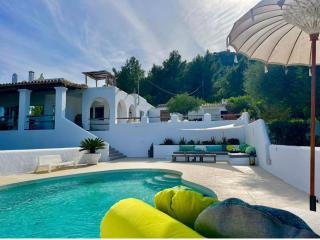 Ibiza Studio Retreat - Private Terrace & Pool Access - 8