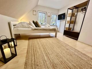 Gästehaus - 2 Bäder, 7 Pers, Parkplatz, Garten, Terrasse - 1