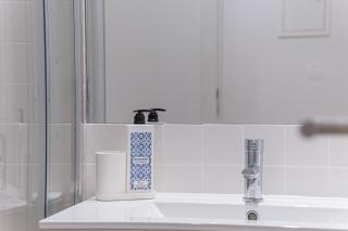 Campolide Charming Studios & Apartments - 4