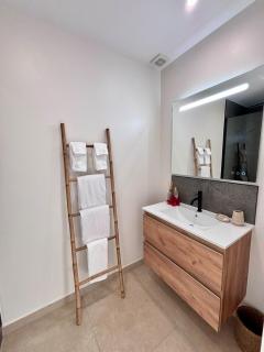 Blue Bay Elegant apt 1 min walk from beach - 3