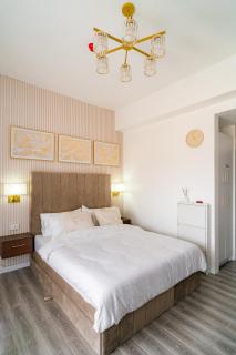 Luxurious studio with cosy balcony, close to the airport and malls - 5