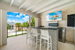 Latitude12 Beach Villa - 2