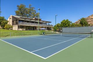 Riviera Oaks Resort - 4