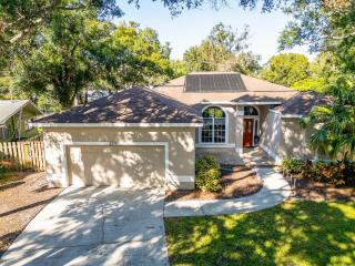 Tahanan Retreat - Clearwater Pool 15 min Beach - 5