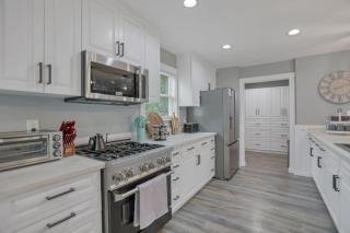 Colonial on Crane - 3