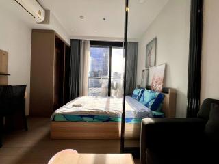 Free Parking with Balcony Pool and Gym MRT 200m - 6