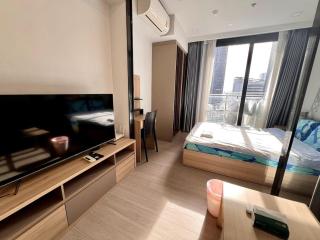 Free Parking with Balcony Pool and Gym MRT 200m - 4