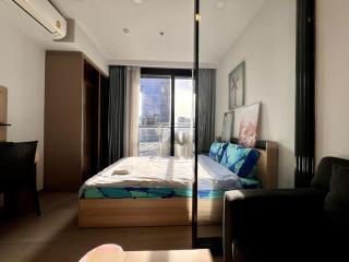 Free Parking with Balcony Pool and Gym MRT 200m - 3