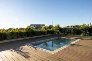 Modern 1BR, High-Speed WiFi, Shopping del Sol - 2