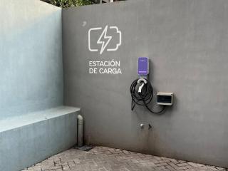 Modern 1BR, High-Speed WiFi, Shopping del Sol - 5