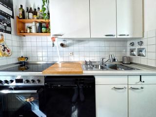 HolidayHome Apartments I Petfriendly Spaceous Apartment in Friedrichshain - 1