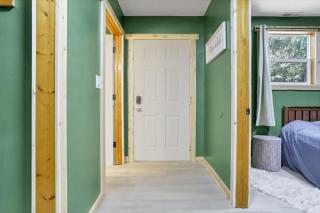 The Evergreen Cabin - 8